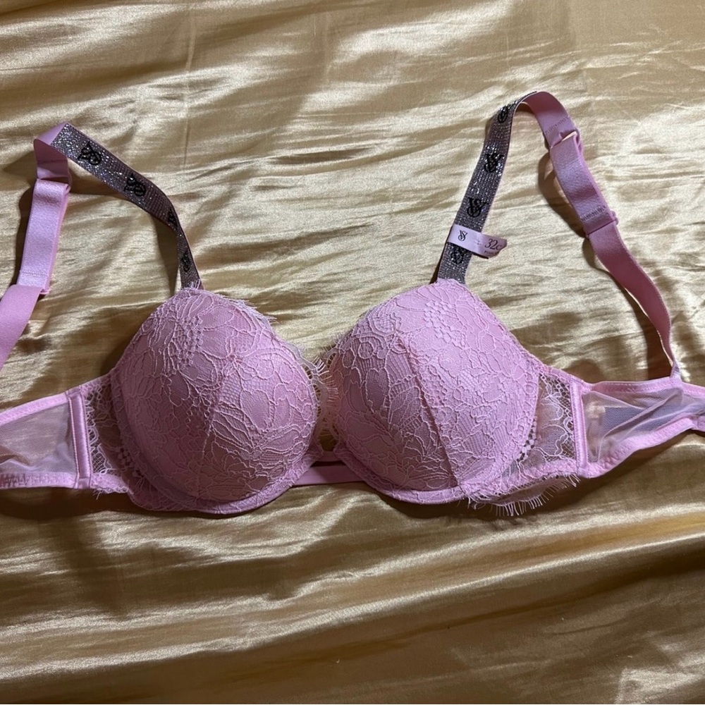 Victoria Secret Pink Lace Push Up Bra